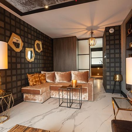 Art Penthouse With Jacuzzi - Krakow Centerアパートメント エクステリア 写真