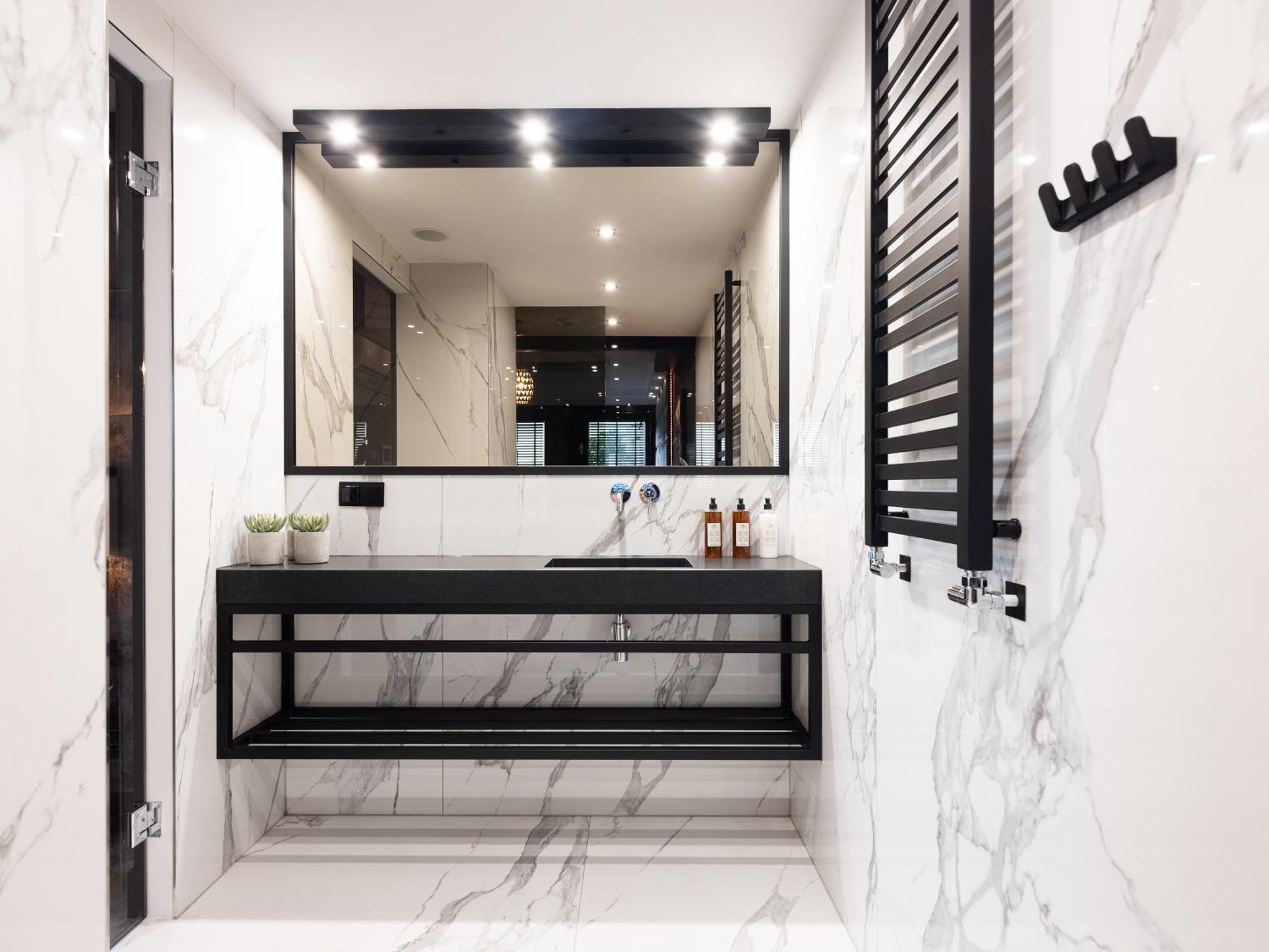 Art Penthouse With Jacuzzi - Krakow Centerアパートメント エクステリア 写真