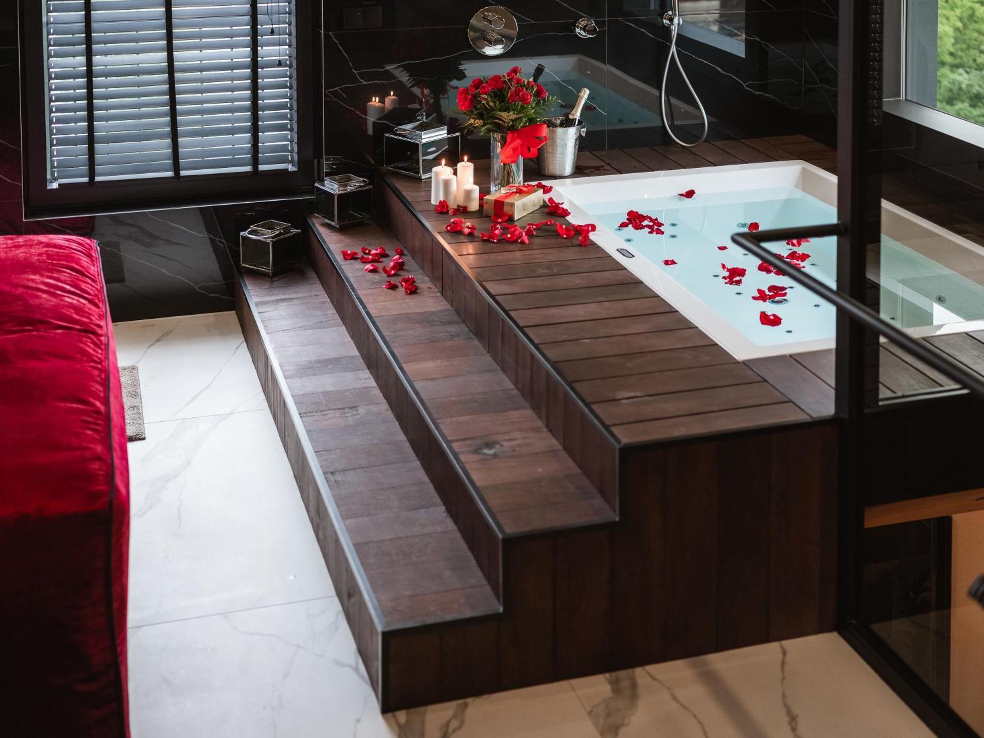 Art Penthouse With Jacuzzi - Krakow Centerアパートメント エクステリア 写真